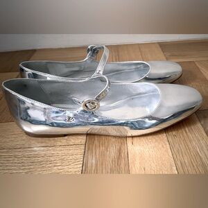 Ballet flat in silver